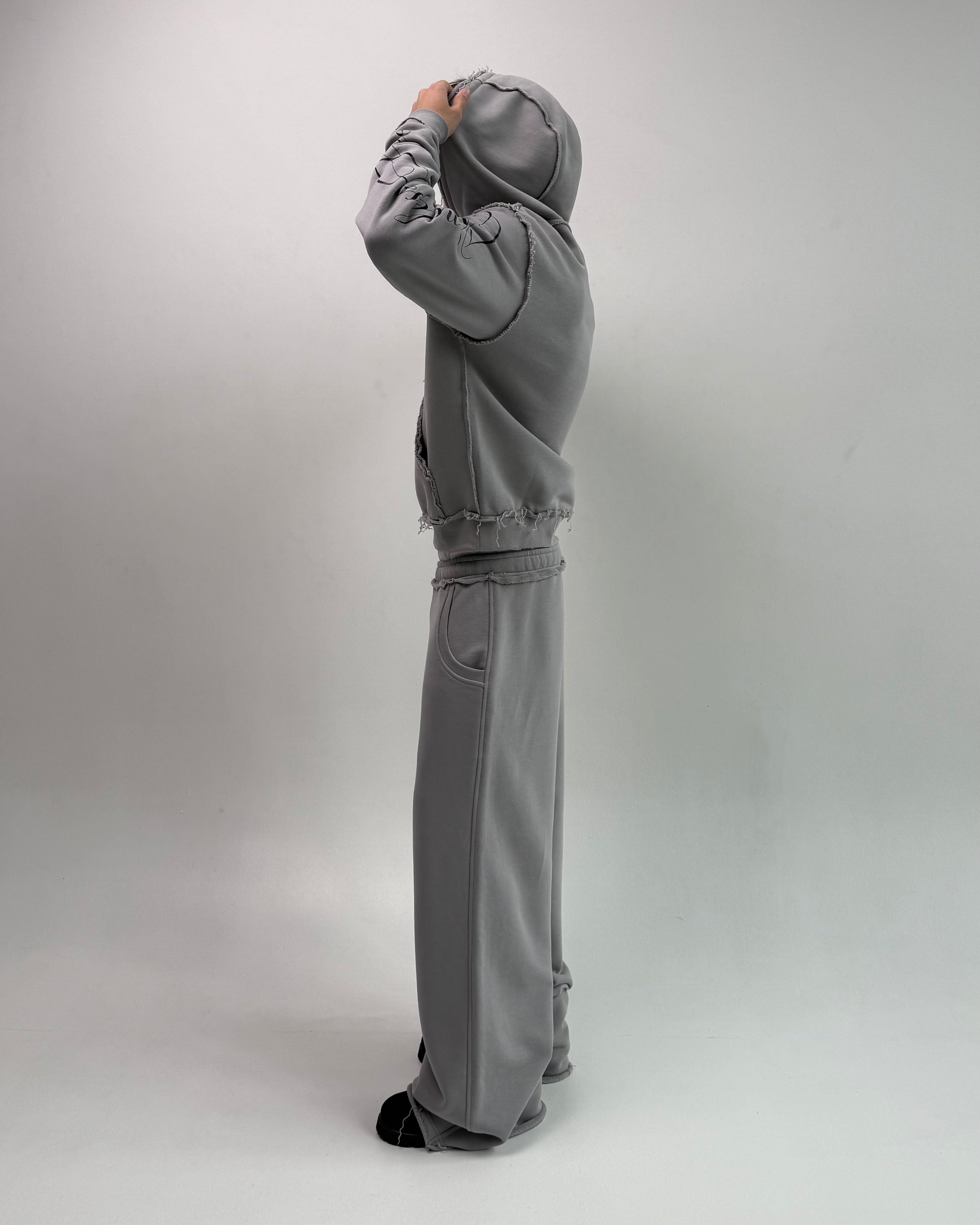 «HOMELESS PLACE» CEMENT SWEATPANTS