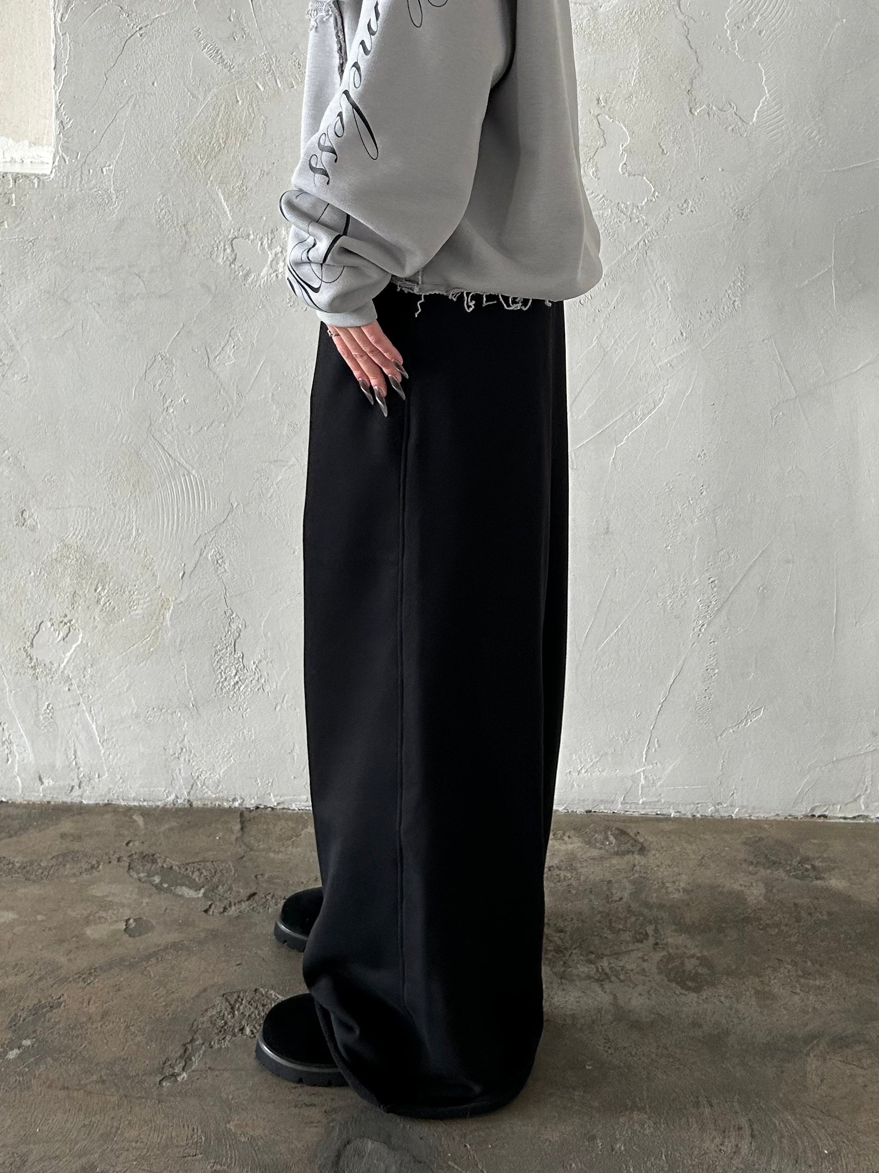 «BASIC» BLACK SWEATPANTS