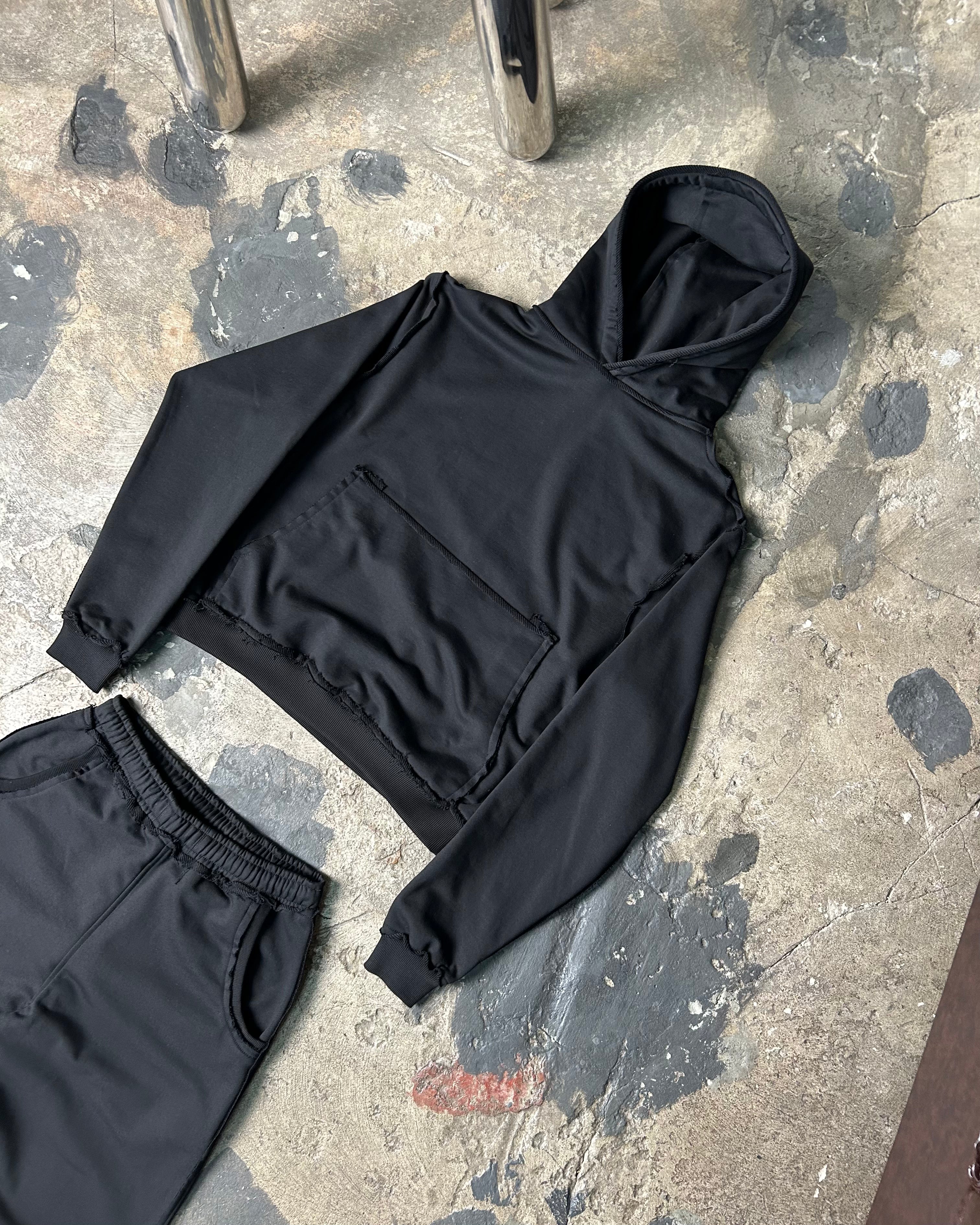 «RAW» BLACK HOODIE