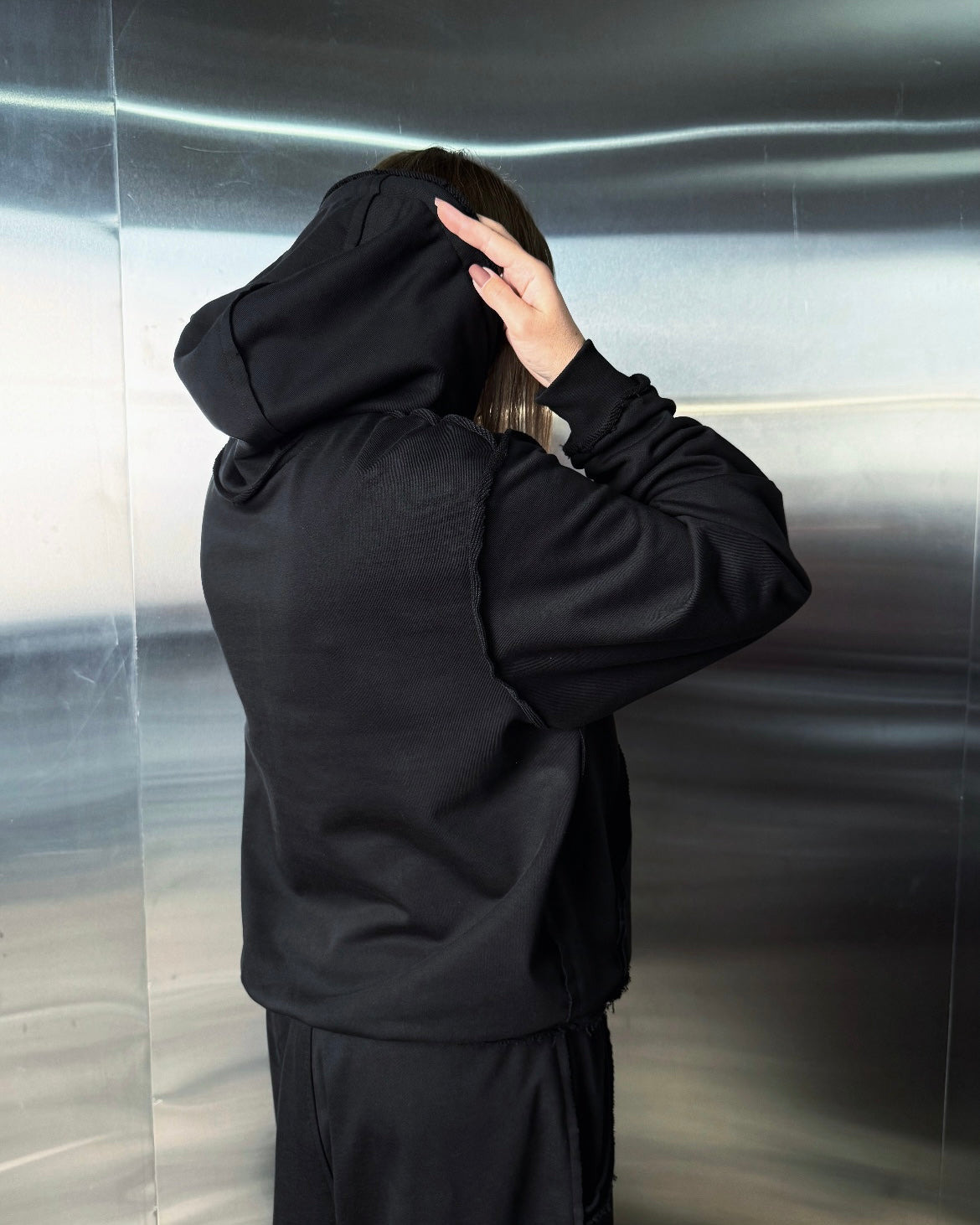 «RAW» BLACK HOODIE