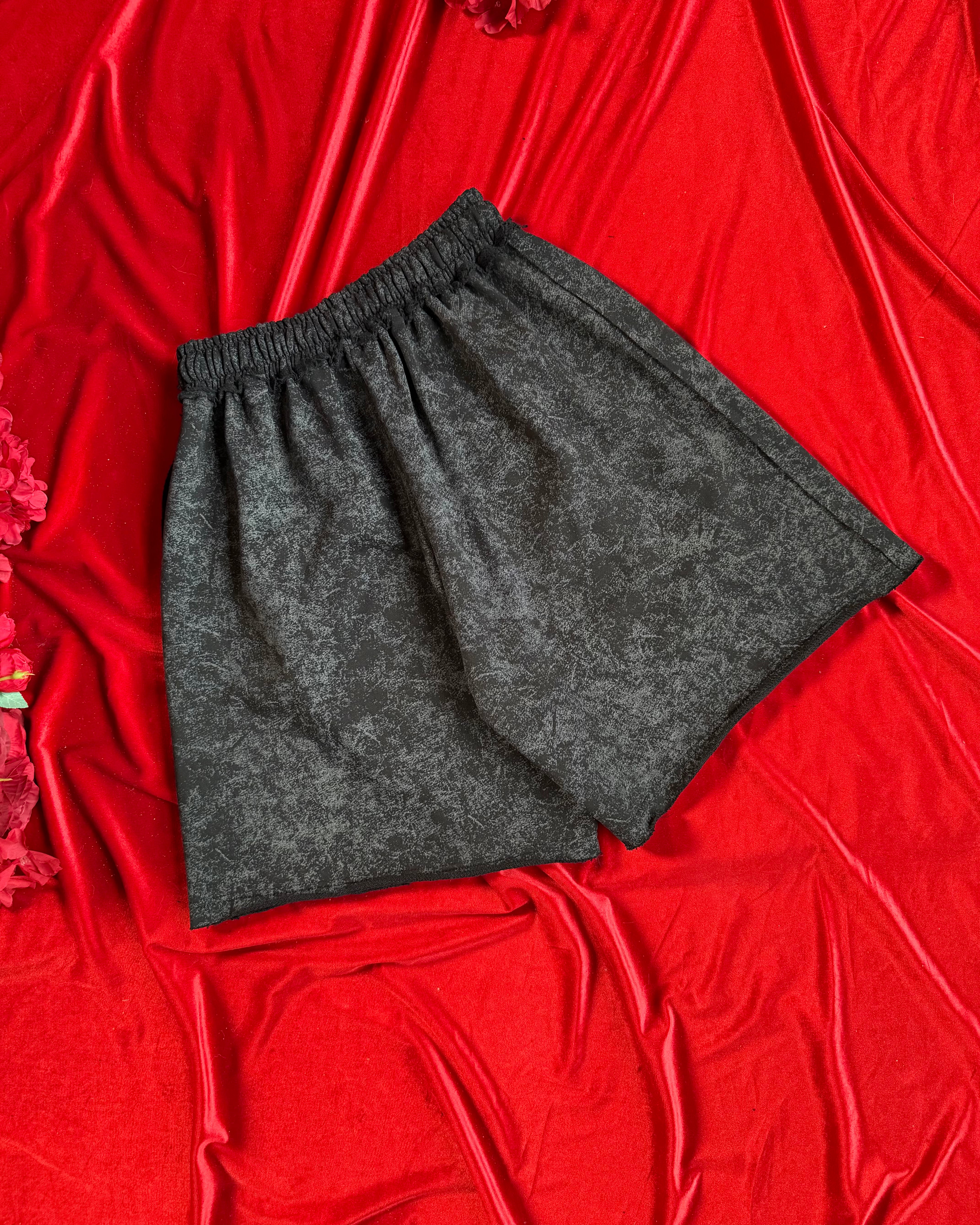 «WASHED» RAW BLACK SHORTS