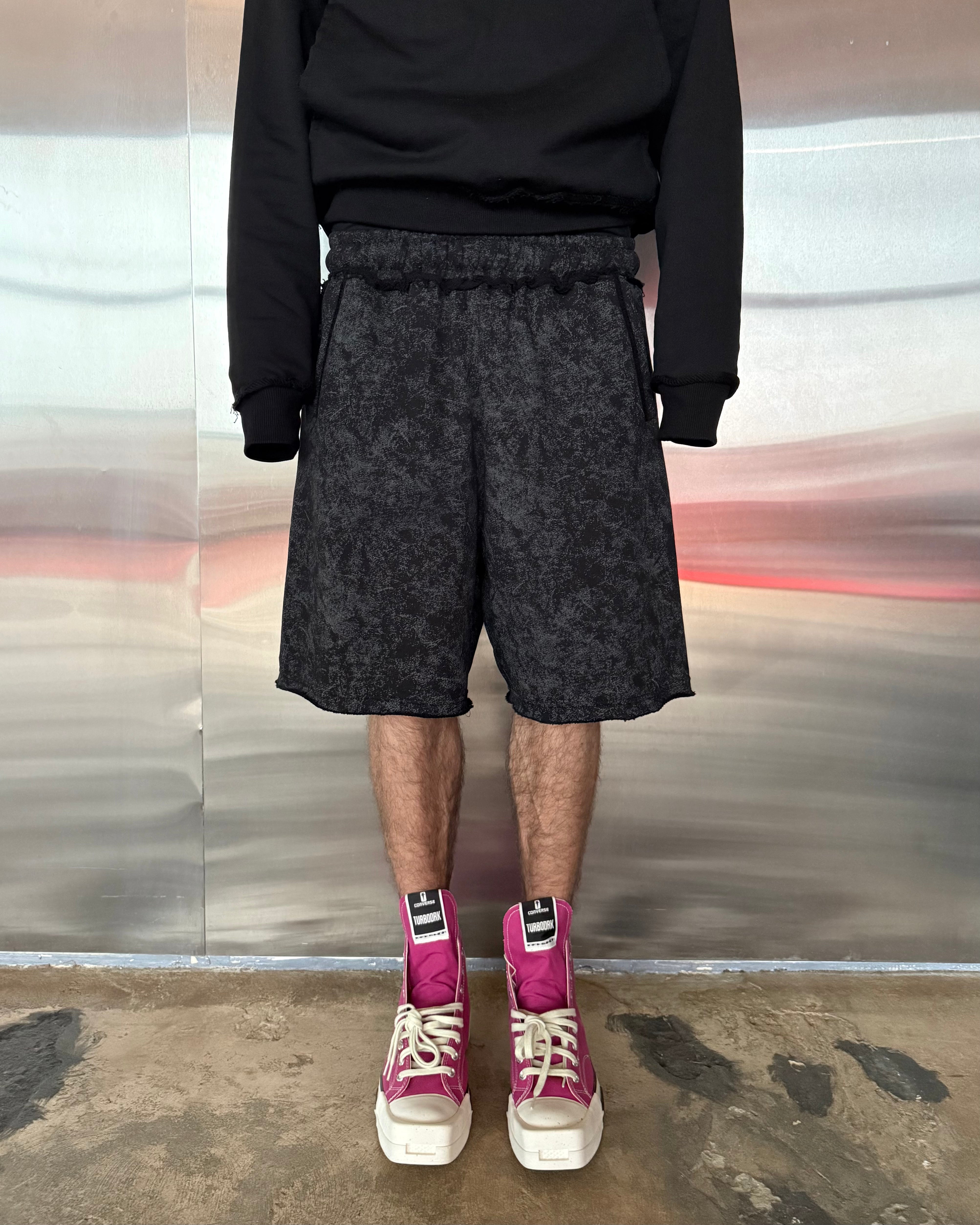«WASHED» RAW BLACK SHORTS